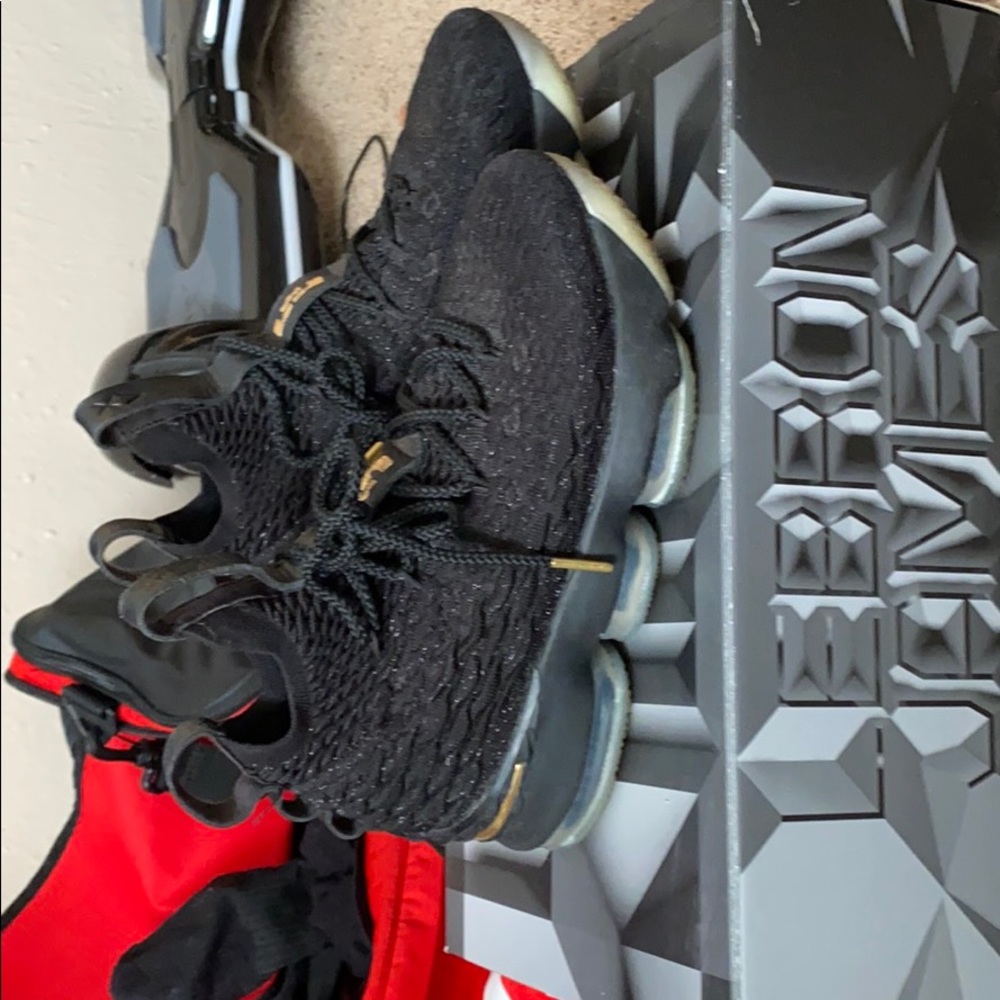 Lebron XV